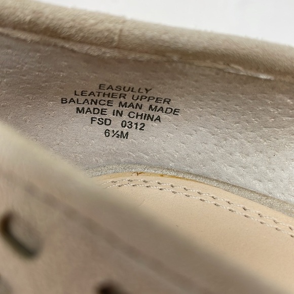 ENZO ANGIOLINI Nordstrom Shoes Heels Pumps Cream Suede Perforated Size 6.5 - Picture 13 of 13